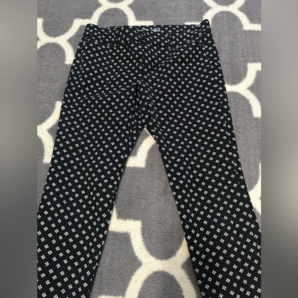 Old Navy mid-rise skinny ankle pant